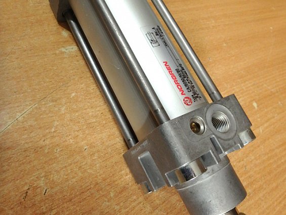 Пневмоцилиндр с хранения NORGREN ca/8050/m/80 Ser.a диаметр штока Ф50mm ход штока 80mm