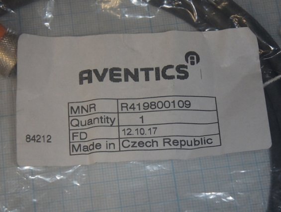Кабель Aventics R419800109 m12 5-конт connecting cable m12-ed02-L2.5m длина кабеля 2.5m