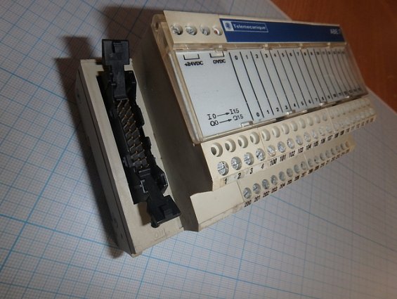 Модуль abe7-h16R20 Schneider Electric Made in France passive connection sub-base ABE7-16