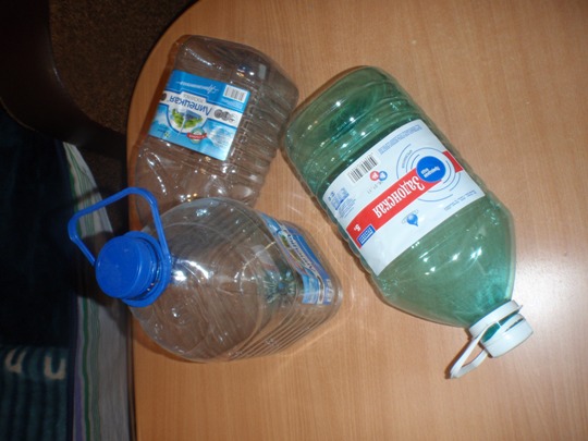 Бутыль бутылка ПЭТ объем 5л с ручкой и крышкой из под питьевой воды бывшая в употреблении