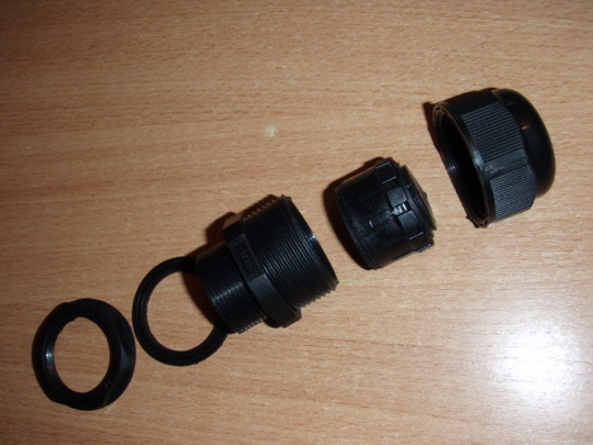 Сальник кабельный ввод MG32 цвет черный диаметр проводника 18-25мм. IP68 крепежное отверстие М32х1,5