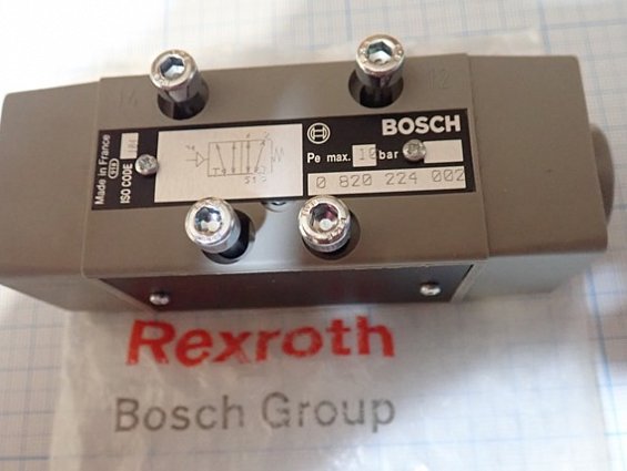 Пневмораспределитель Bosch Rexroth 0-820-224-002 0820224002