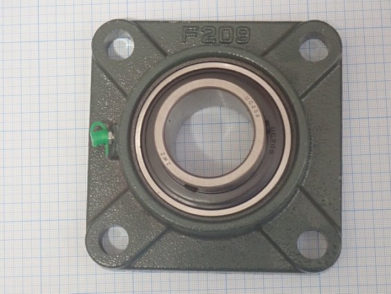 Подшипник ZWZ UCF209