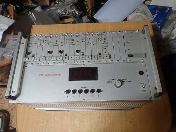 Прибор FGP Instrumentation RM-6U6V №115 220V 50Hz force acceleration pression