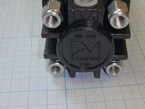 Пневмоцилиндр PNEUMAX 1320.32.0025.01 magnetic магнитный шток давление рабочее 1bar Pmax=10bar