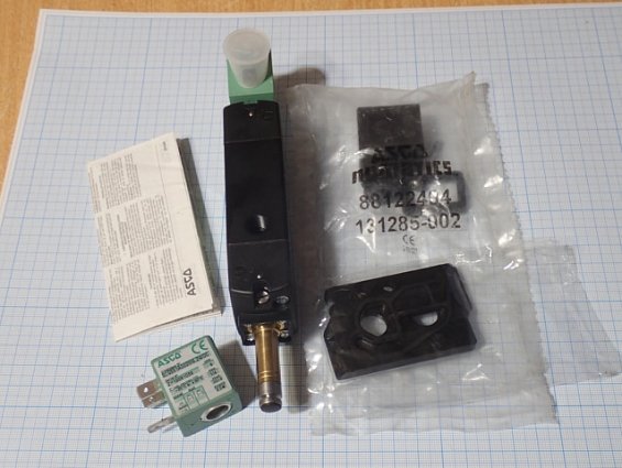 Пневмораспределитель asco g551a002ms 24VDC в сборе с двумя катушками asco scg551a002ms.24/DC НЕТ ОДН