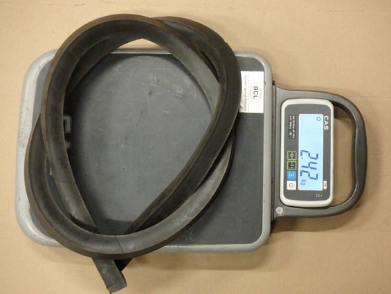 Шнур резиновый квадратного сечения 29х29мм из смеси 6429 средней твердости