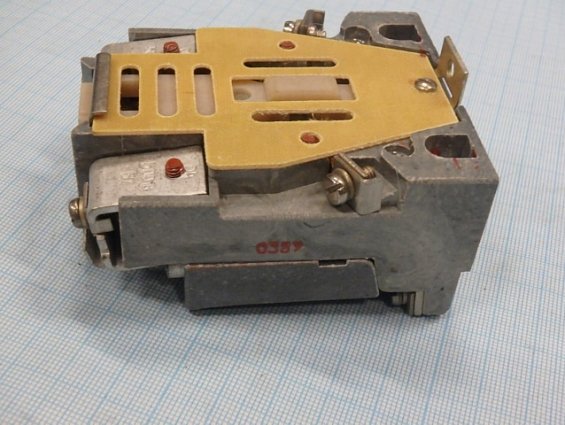 Реле ТРН-10 04 500V 0,5А 1987г.в. ТУ16-523.600-81 двухполюсное тепловое токовое