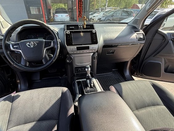Автомобиль TOYOTA LAND CRUISER 150 PRADO 2017г 250000км ПОЛНЫЙ ПРИВОД двигатель 1GD 8229027 шасси