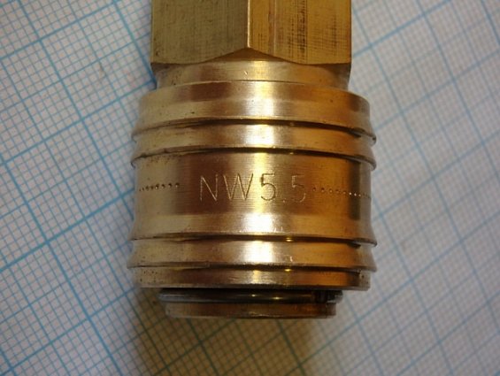 Пневморозетка RINO NW5.5 MAFA соединительная БРС 16021124 Brass Air-Quick Coupler FemaleThread 1/4"