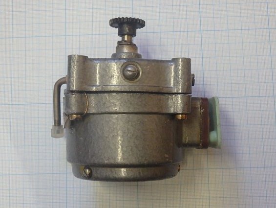 СИНХРОННЫЙ ДВИГАТЕЛЬ С РЕДУКТОРОМ тип СД-54 127V 0.12А 50Hz 2,24ОБ/МИН