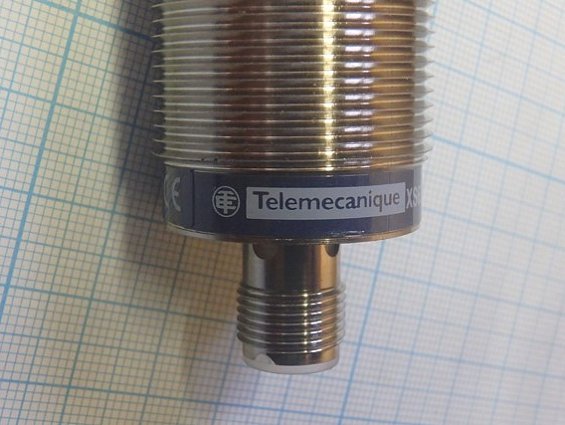 Датчик telemecanique xs630b1pam12 индуктивный m12 NO PNP 12...48V Sn=15mm