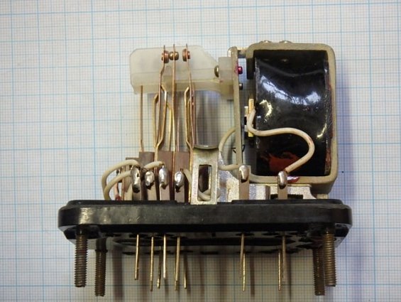 Реле промежуточное РПУ-2 51202 У3Б -12В IP40 2/2 2НО 2НЗ ГОСТ17523-79 два нормально открытых разомкн