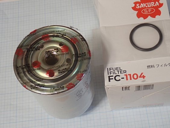 Фильтр топливный SAKURA FC-1104 автомобиля TOYOTA LAND CRUISER PRADO LC150