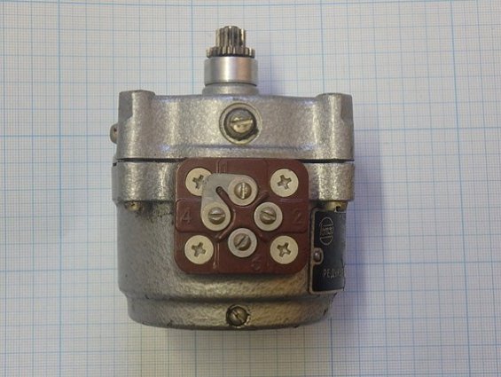 СИНХРОННЫЙ ДВИГАТЕЛЬ СД-54 127В 0.1А 50;60Гц РЕДУКЦИЯ 1/25 Ротор 1987 СДЕЛАНО В СССР