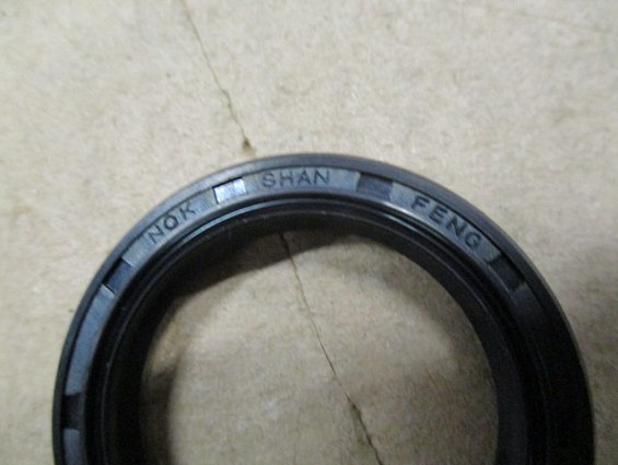 Манжета 2-32х42-7 tc-32-42-7 nqk.sf nbr производитель xingtai shanfeng