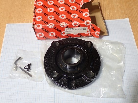 Подшипник FAG UCFC209-J7 MADE IN VIETNAM