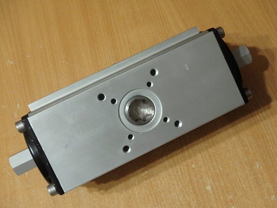 Пневмопривод двухсторонний omal DA480411S F07-F10 P.nom=5.6bar Tmin=-20C P.max=8.4bar