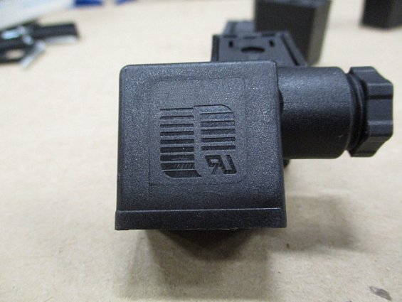 Разъем коннектор univer am5110 am-5110 am connector 22mm U1