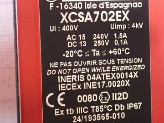 Выключатель безопасности Telemecanique XCSA702EX 903584 Made in France