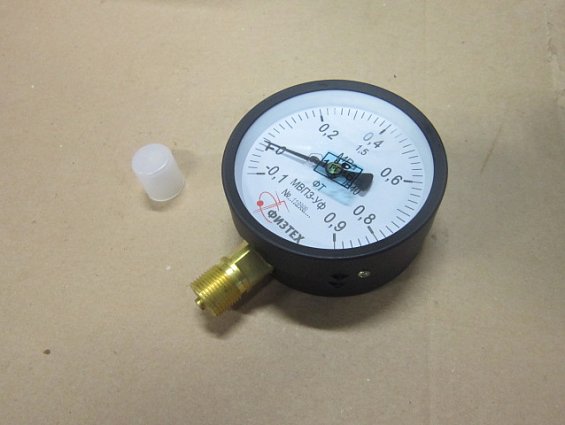 Мановакуумметр ФИЗТЕХ МВП3-Уф -0.1-0-0.9MPa Ф100мм IP40 Кл.т.1.5 М20х1.5 ГОСТ2405-88