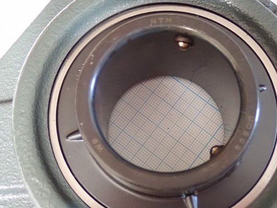Подшипник NTN UCF209D1 без масленки и оригинальной упаковки