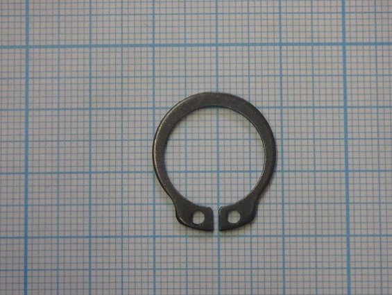Кольцо стальное пружинное стопорное d17мм толщина 1.5мм DIN471 ГЕРМАНИЯ наружное