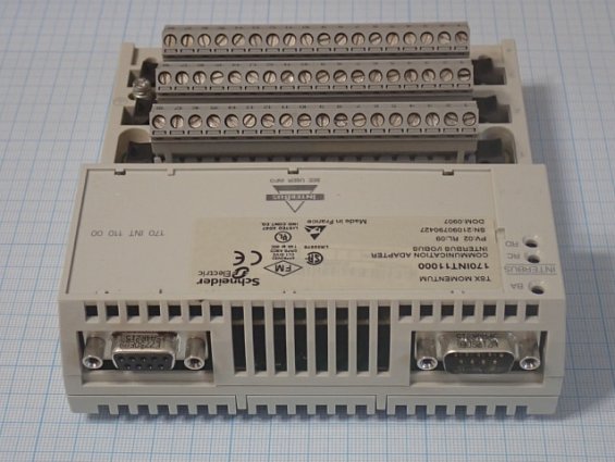 Модуль Schneider Electric 170ADM35010+170INT11000