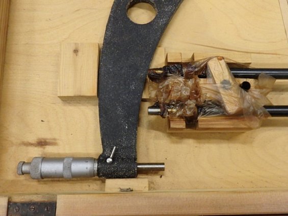 Микрометр МСС-СССР завод КАЛИБР 500-600мм цена деления 0.01мм Р-2714 класс точности-1 1950г