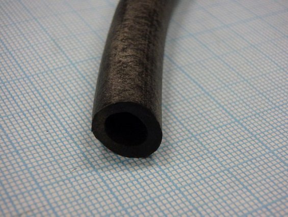 Трубка резиновая 8х2мм 1-1С диаметр наружный Ф8мм толщина стенки 2мм ГОСТ5496-76