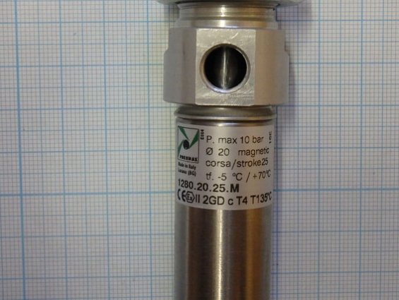 Мини пневмоцилиндр pneumax 1280.20.25.m 1280.20.0025.m Ф20 ход 25мм магнит Pmax 10bar -5..