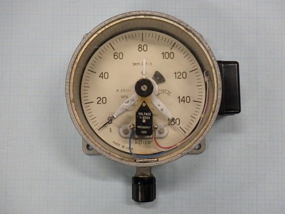 Манометр электроконтактный ЭКМ-2УТ3 0-160kgf/cm2 220VDC 50Hz 1A IP40 1976-1991г.в ГОСТ13717-84