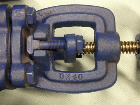 Вентиль V215 DN40 PN16 JL1040 Тмакс=300гр.С