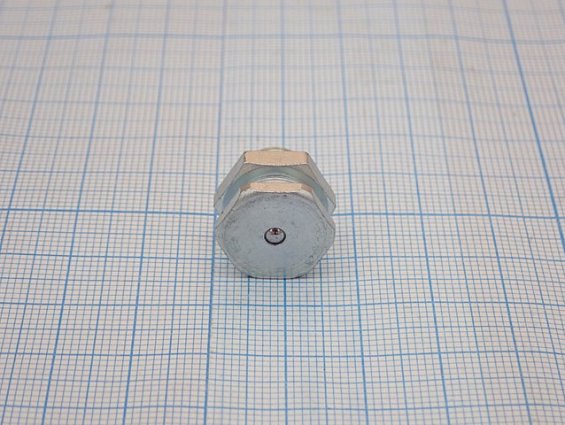 Пресс-масленка плоская T1/B M10x1.5 головка D16 mm под ключ 15 сталь оцинкованная