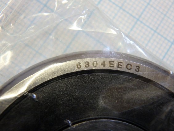 Подшипник SNR 6304EEC3 закрытый с обеих сторон