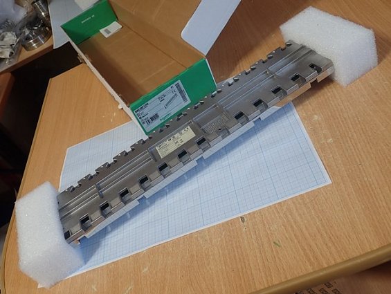 ШАССИ Schneider Electric BMXXBP1200