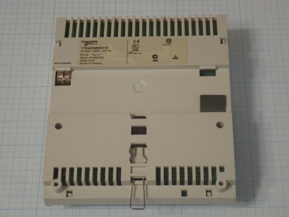 Модуль Schneider Electric 170ADM35010+170INT11000