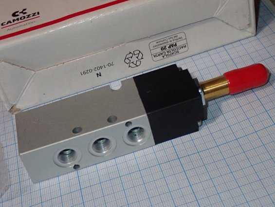 Распределитель CAMOZZI 358-015-02IL