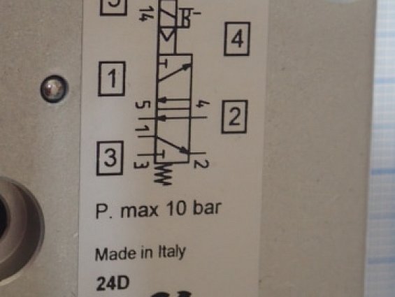 Пневмораспределитель CAMOZZI NA54N-15-02 Made in Italy
