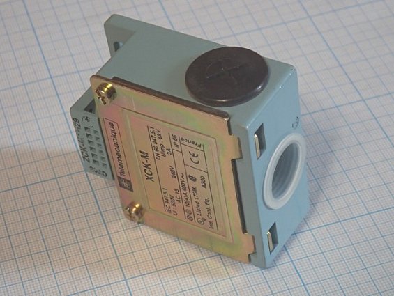 Корпус концевого выключателя ZCK-M1H29 XCK-M Telemecanique