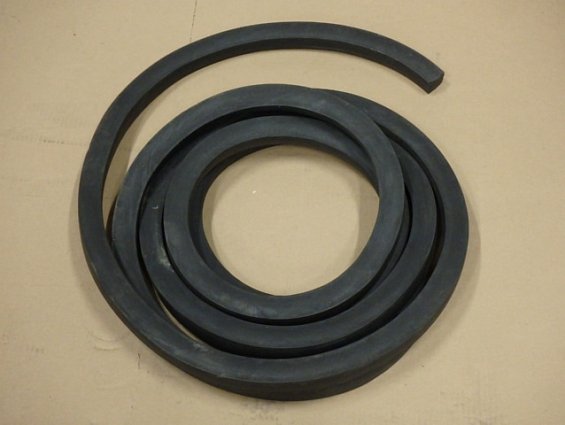 Шнур резиновый квадратного сечения 30х30мм теплостойкий для пара