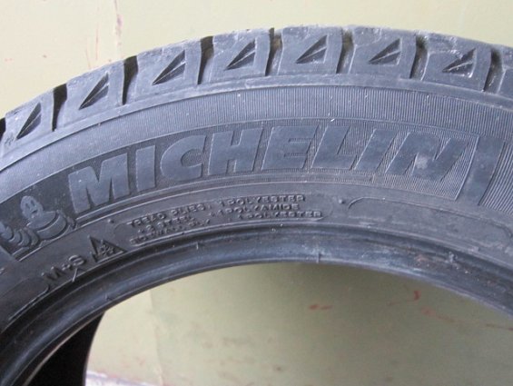 Автошина бывшая в употреблении износ 50% 185/60R15 88T