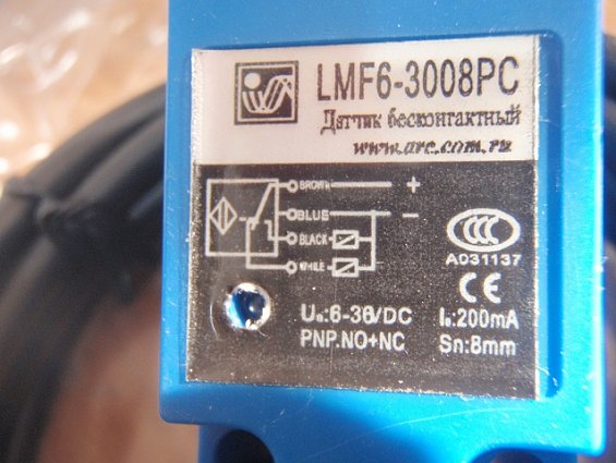 Датчик бесконтактный индуктивный LMF6-3008PC 6-36VDC 200mA Sn=8mm PNP NO+NC 1.95м АРК