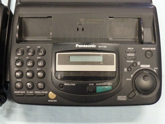 Факсимильный Аппарат Panasonic KX-FT64RU 220-240В 50/60Гц 1.0А Сделано в Малазии БЫВШИЙ В УПОТРЕБЛЕН