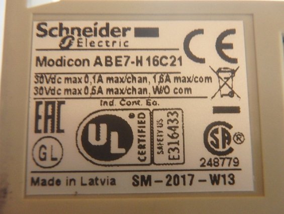 База Schneider abe7-h16c21 abe7h16c21 SHE TELEFAST БАЗА НА 16 ВХ/ВЫХ ИНДИКАЦИЯ СОСТОЯНИЯ КАНАЛА