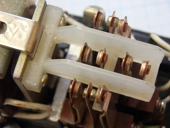 Реле промежуточное РПУ-2 51202 У3Б -12В IP40 2/2 2НО 2НЗ ГОСТ17523-79 два нормально открытых разомкн