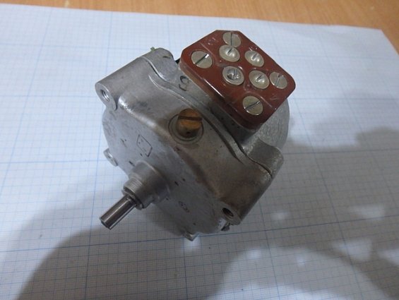 Синхронный двигатель СД-54 127V 50/60Hz Мпуск-0.176Н.м 38.4об/мин редукция-1/39.06