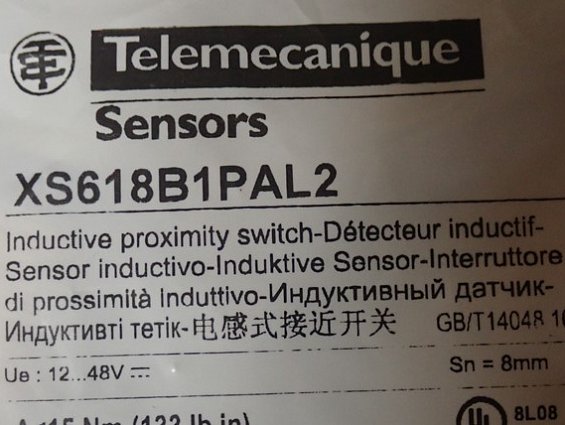 Индуктивный датчик Telemecanique XS618B1PAL2