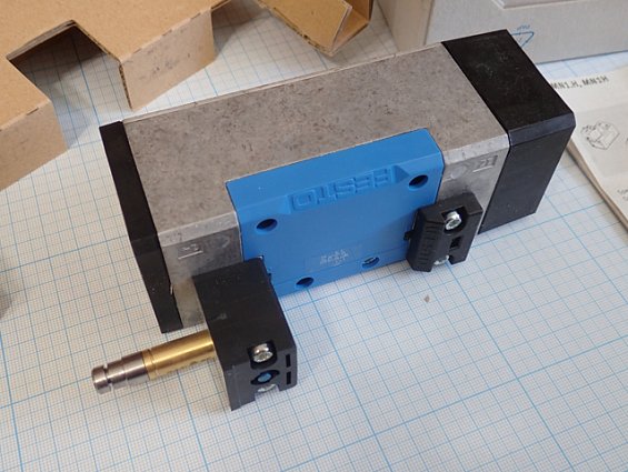 Распределитель FESTO MN1H-5/2-D-2-FR-C 159699 magnetventi