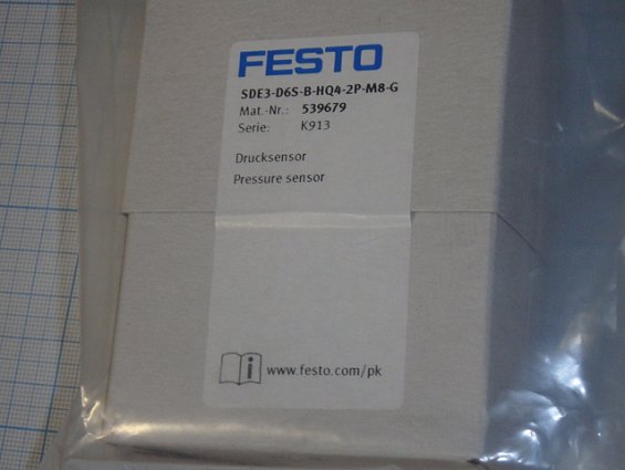 Датчик давления FESTO SDE3-D6S-B-HQ4-2P-M8-G Mat.-Nr.: 539679 в комплекте кабель NEBU-M8G4-K-2.5-LE4